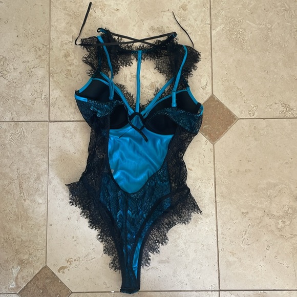 NWOT Yandy 10537Y Black Lace Turquoise One Piece Snap Crotch Teddy Size Large L - Picture 6 of 10